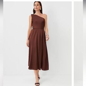 Ann Taylor One-Shoulder midi flare Dress (brown) size 0